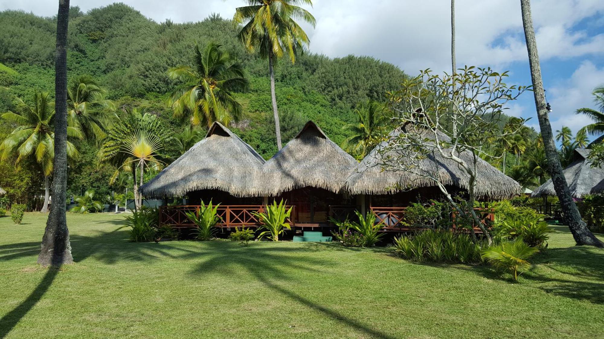 Hotel Hibiscus Papetoai Exterior photo