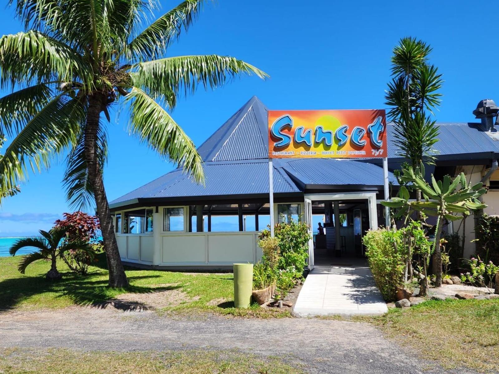 Hotel Hibiscus Papetoai Exterior photo
