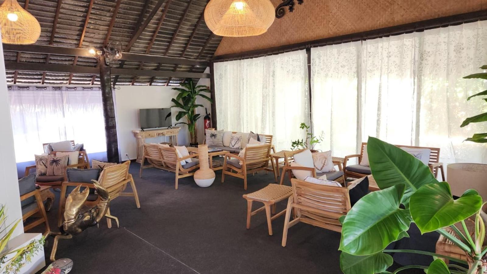 Hotel Hibiscus Papetoai Exterior photo