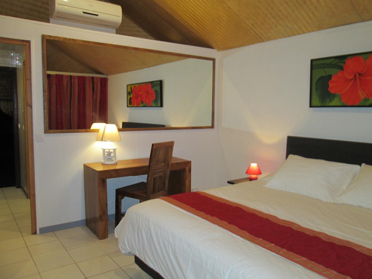 Hotel Hibiscus Papetoai Exterior photo